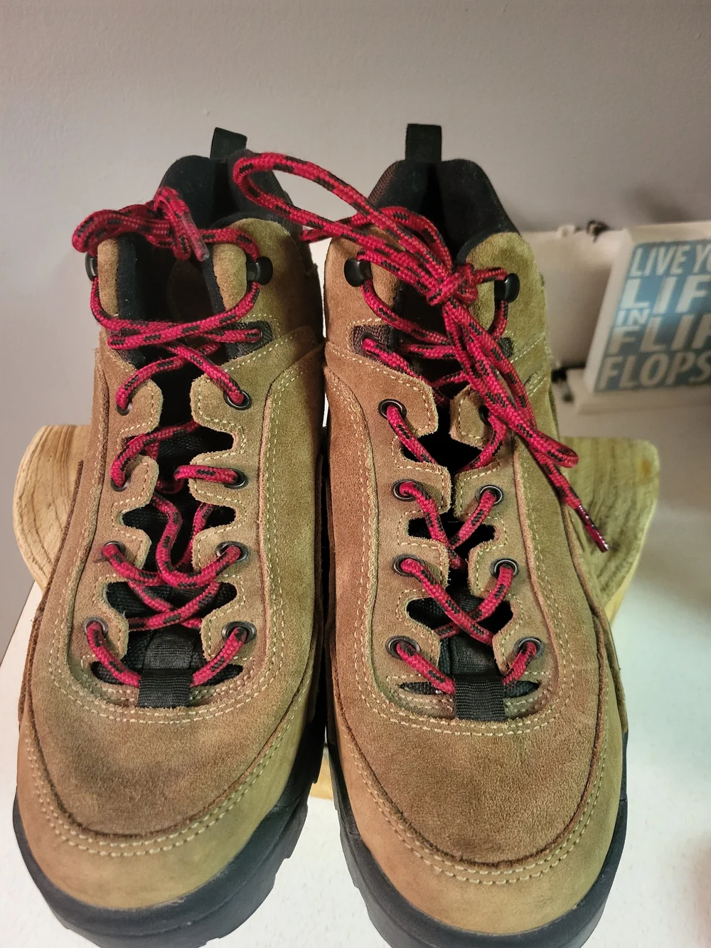 Columbia Brown Suede Hiking Boots with Red Laces